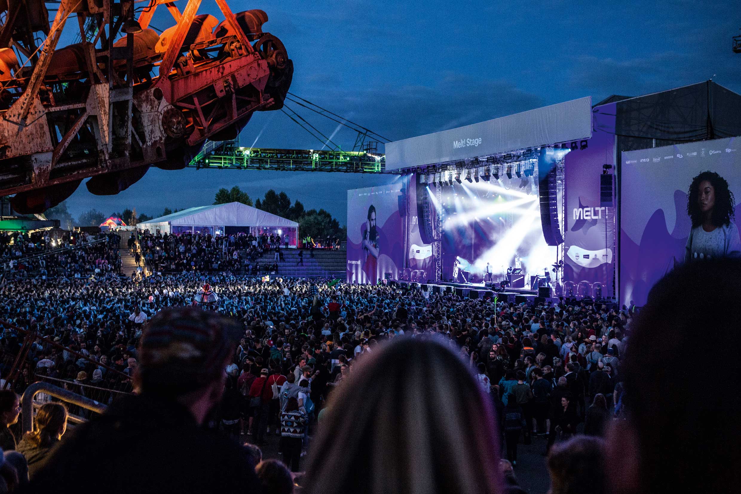 Festivals need security - with ABUS, music fans know their valuables are in good hands. © ABUS