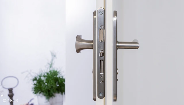 Our mortice locks – for front doors, corridor doors, bathroom and WC © ABUS